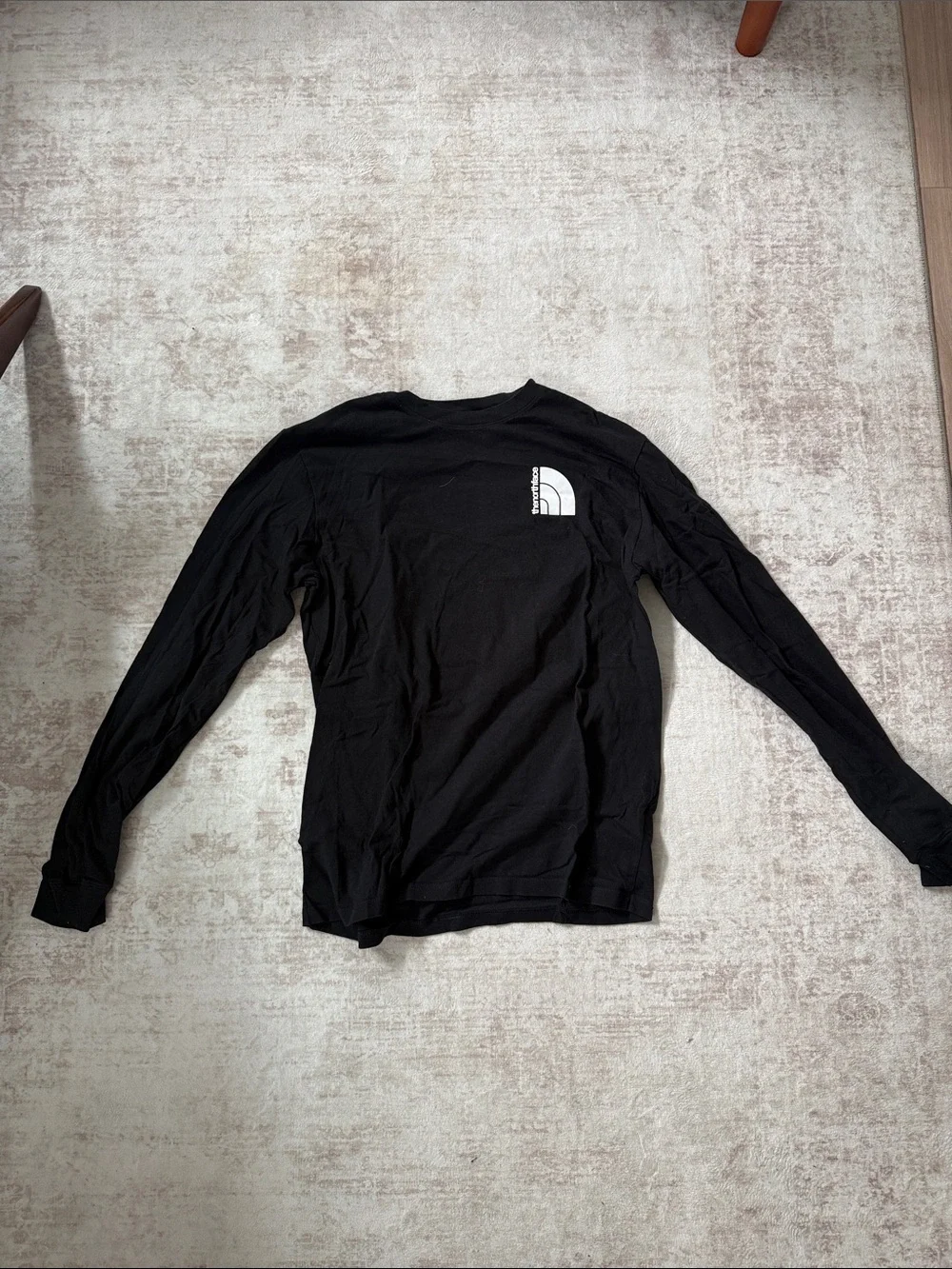 The North Face Men’s Black Long-Sleeve Logo Tee